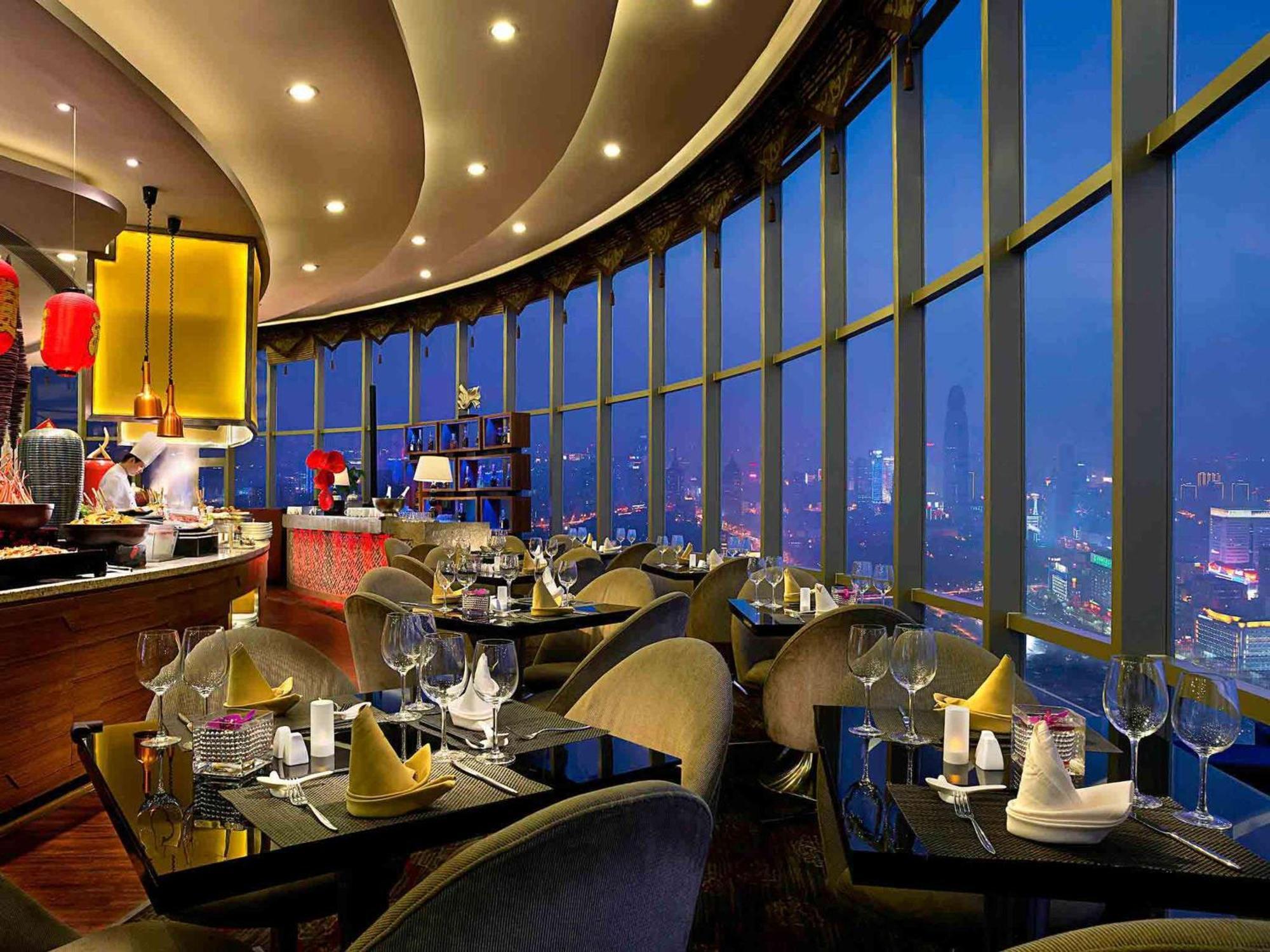 Enlux Hotel Jinan Exterior photo